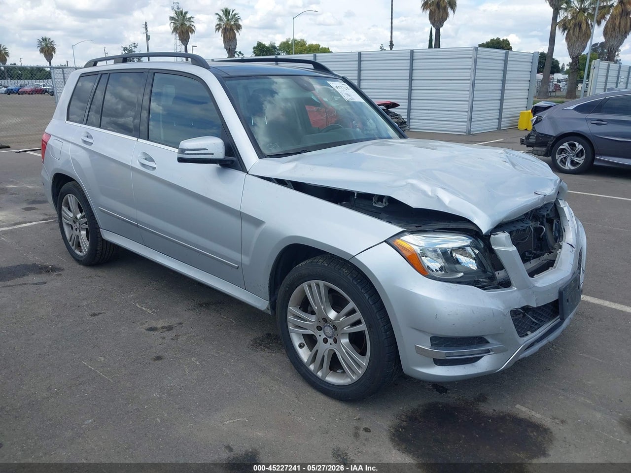WDCGG8JB2DF****** · 2013 MERCEDES-BENZ GLK 350 4MATIC
