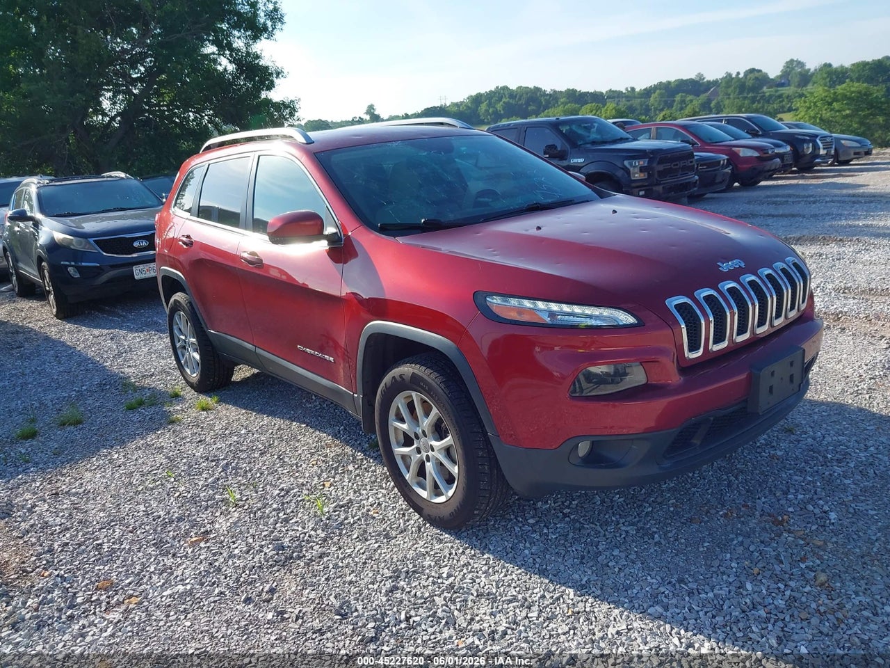 1C4PJMCB9HW****** · 2017 JEEP CHEROKEE LATITUDE 4X4