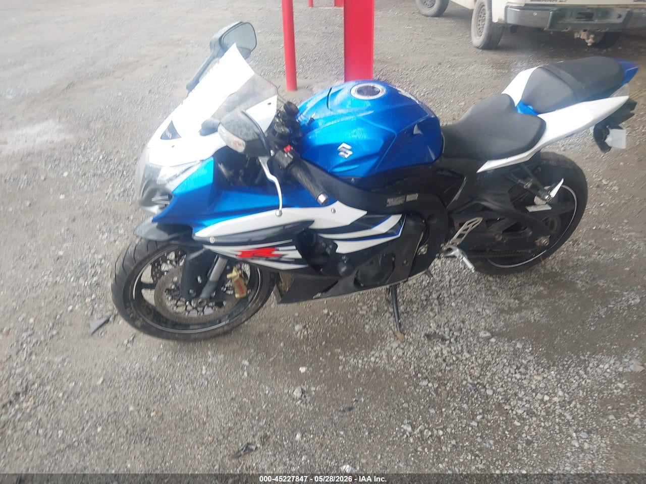 2014 SUZUKI GSX-R1000 · 2/11