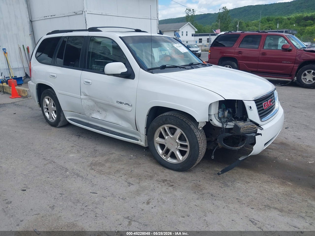 1GKET63M582****** · 2008 GMC ENVOY DENALI