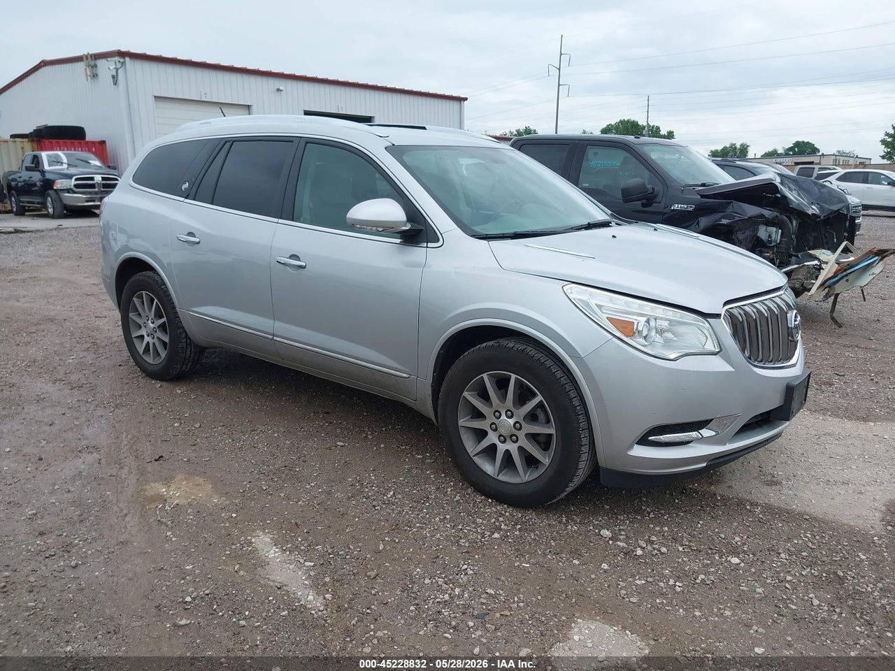 5GAKRAKD9HJ****** · 2017 BUICK ENCLAVE CONVENIENCE