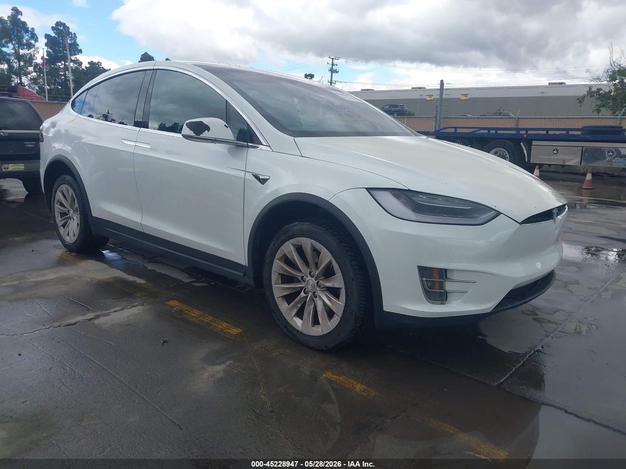 5YJXCBE2XLF****** · 2020 TESLA MODEL X LONG RANGE DUAL MOTOR ALL-WHEEL DRIVE/LONG RANGE PLUS DUAL MOTOR ALL-WHEEL DRIVE