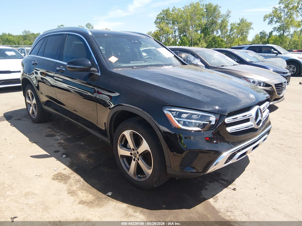 W1N0G8EBXNG****** · 2022 MERCEDES-BENZ GLC 300 4MATIC SUV