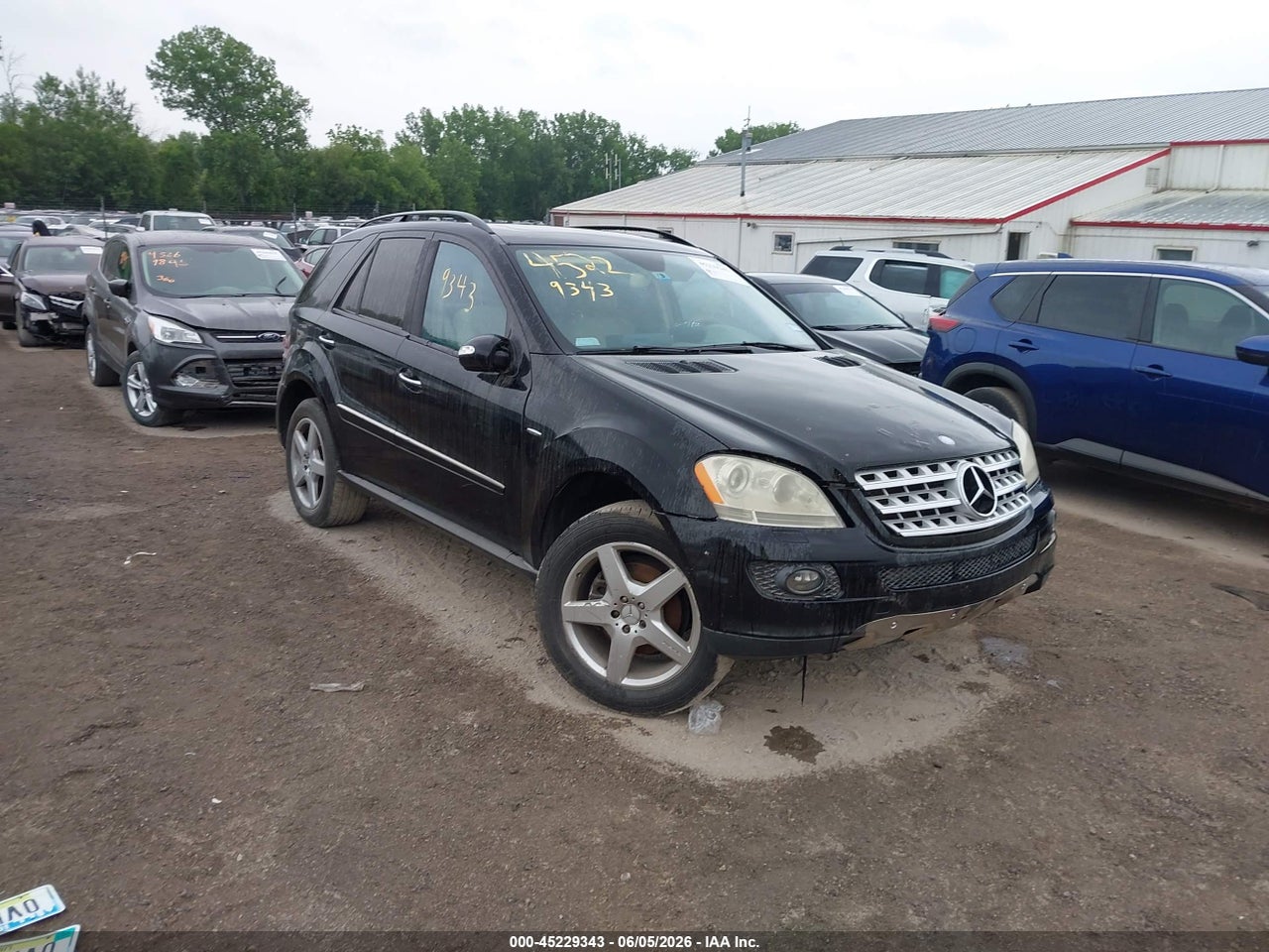 4JGBB86E38A****** · 2008 MERCEDES-BENZ ML 350 4MATIC
