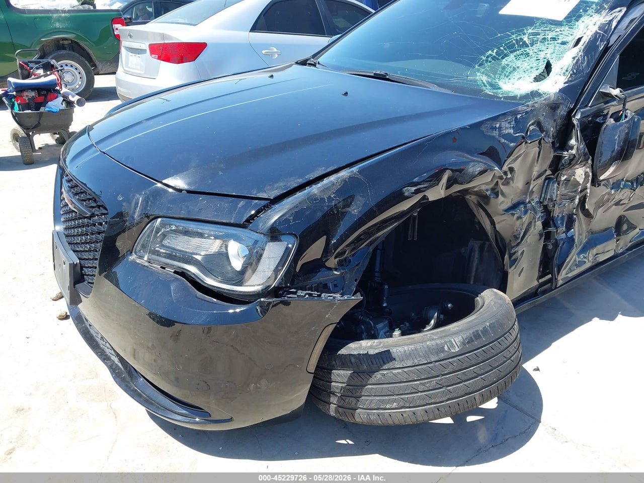 2023 CHRYSLER 300 300S · 6/11
