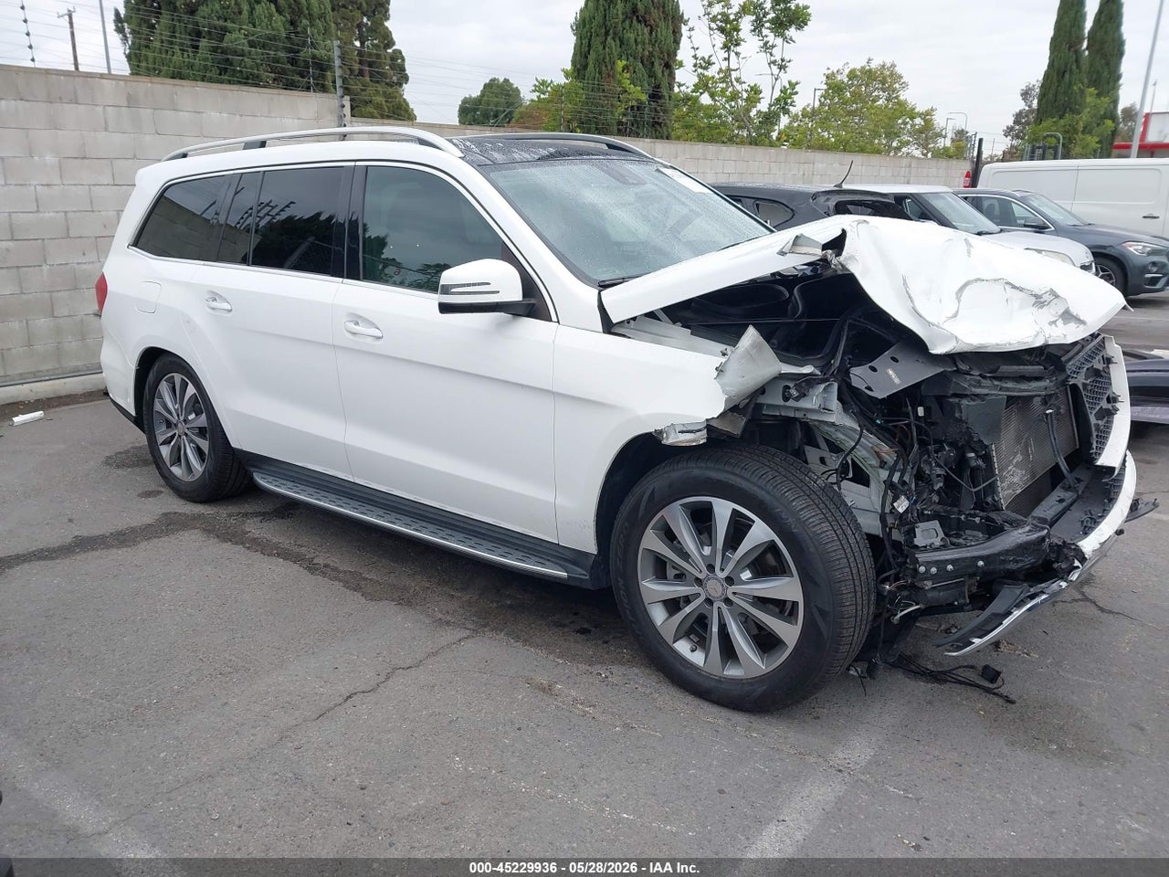 4JGDF6EE2FA****** · 2015 MERCEDES-BENZ GL 450 4MATIC