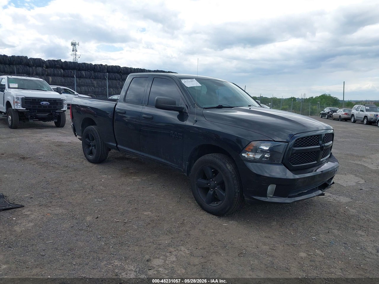 1C6RR7FG2HS****** · 2017 RAM 1500 EXPRESS  4X4 6'4 BOX