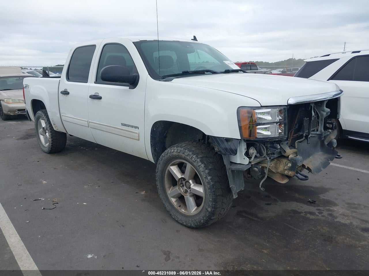 3GTP2VE79DG****** · 2013 GMC SIERRA 1500 SLE
