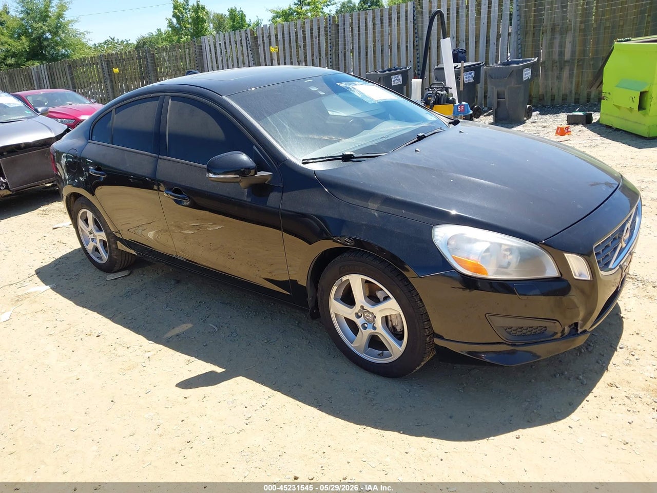 YV1612FH3D2****** · 2013 VOLVO S60 T5/T5 PLATINUM/T5 PREMIER/T5 PREMIER PLUS