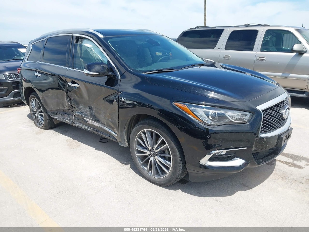 2019 INFINITI QX60 LUXE
