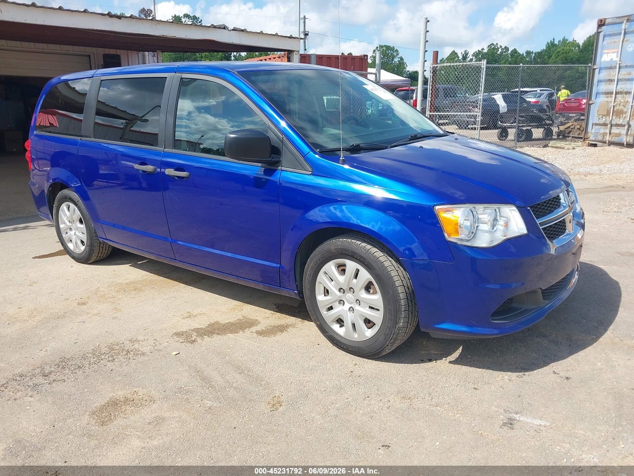 2C4RDGBG9KR****** · 2019 DODGE GRAND CARAVAN SE