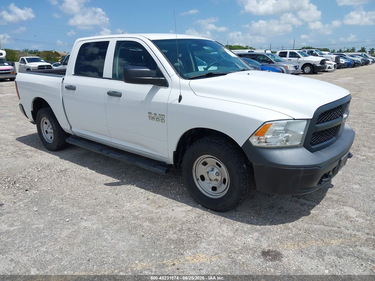 1C6RR7KG7JS****** · 2018 RAM 1500 TRADESMAN  4X4 5'7 BOX