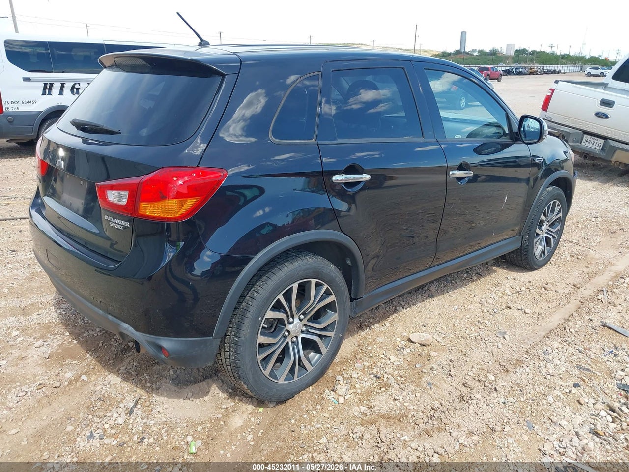 2016 MITSUBISHI OUTLANDER SPORT 2.0 ES · 4/11