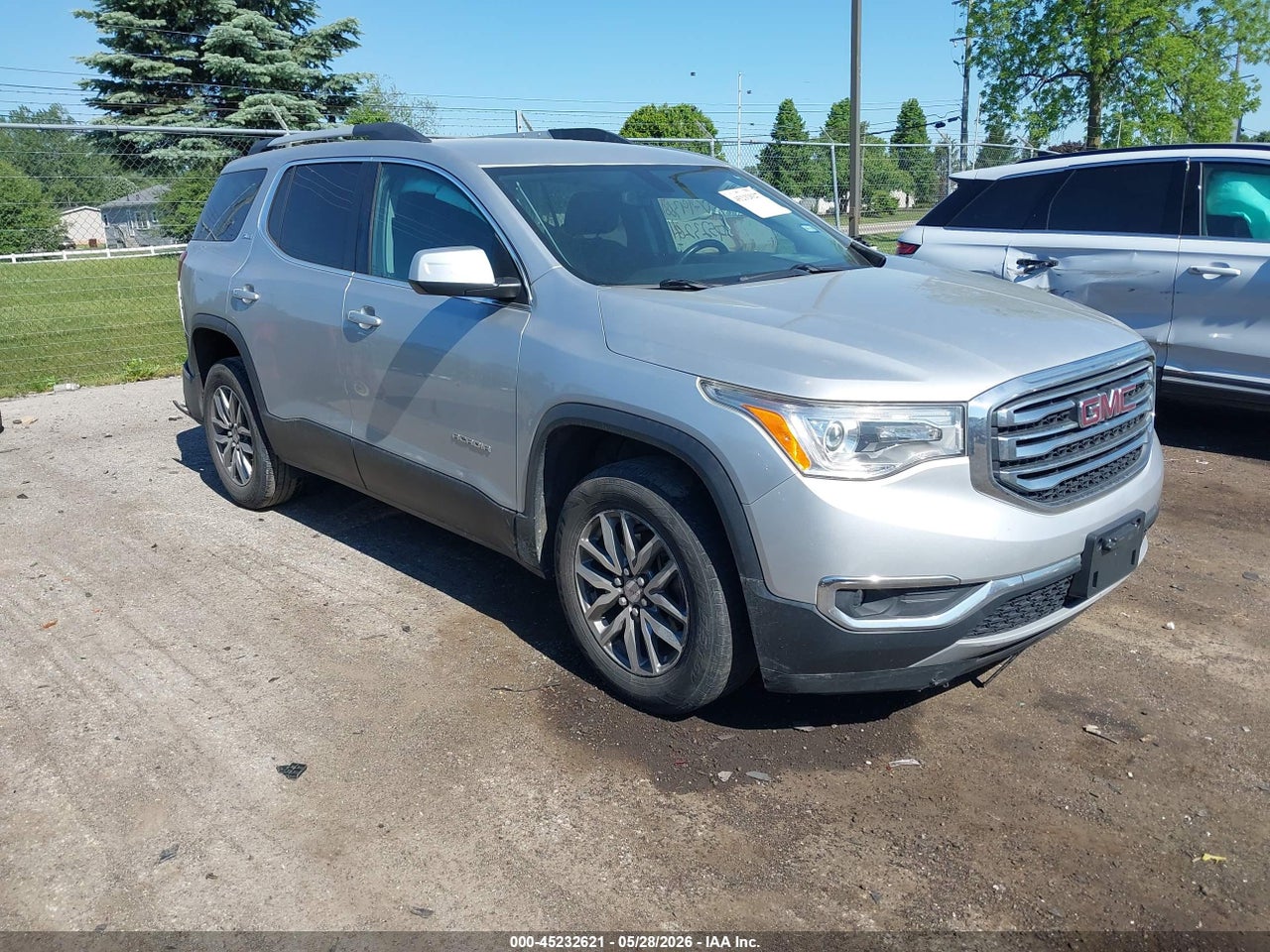 1GKKNLLA1JZ****** · 2018 GMC ACADIA SLE-2