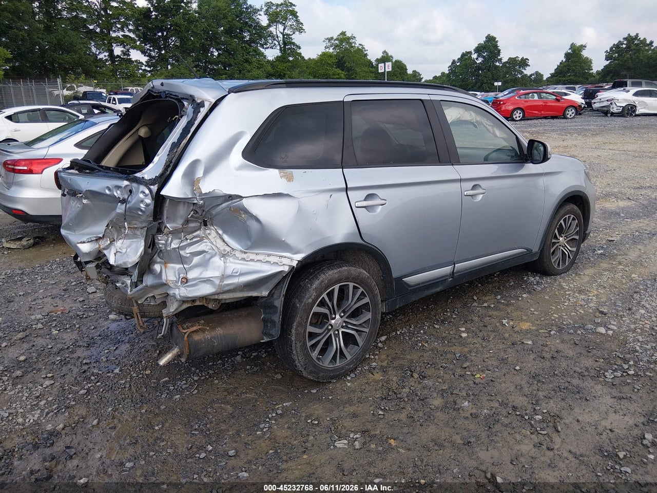 2016 MITSUBISHI OUTLANDER SEL · 4/11
