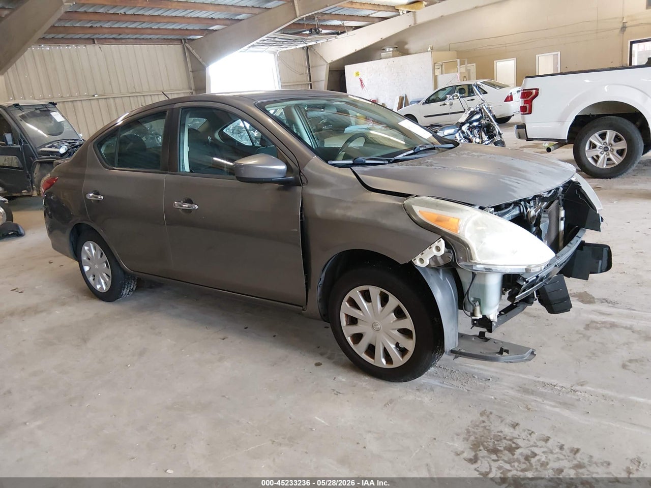 3N1CN7AP9HK****** · 2017 NISSAN VERSA 1.6 SV