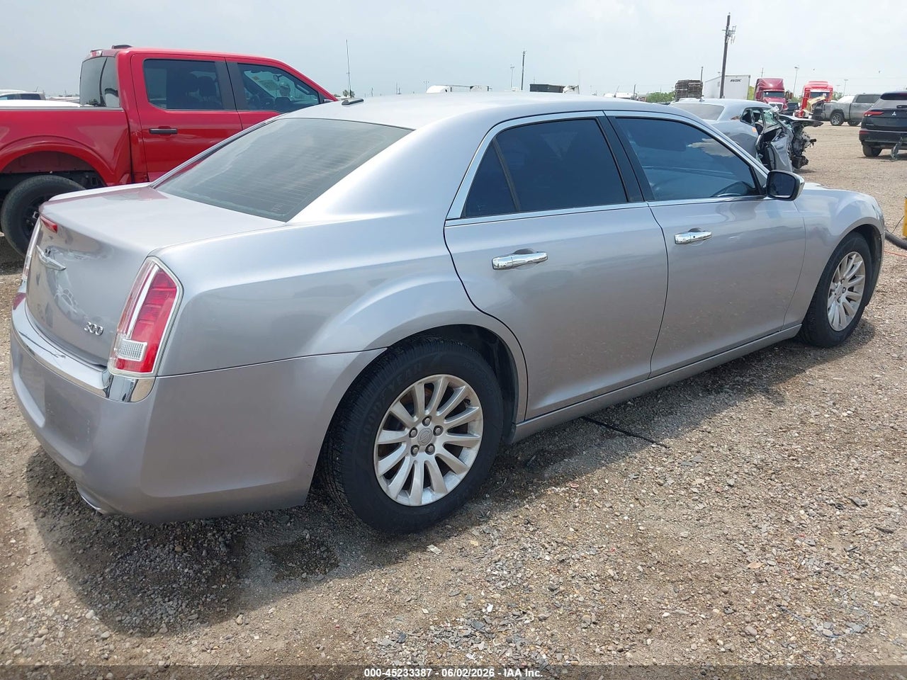 2013 CHRYSLER 300 MOTOWN · 4/11