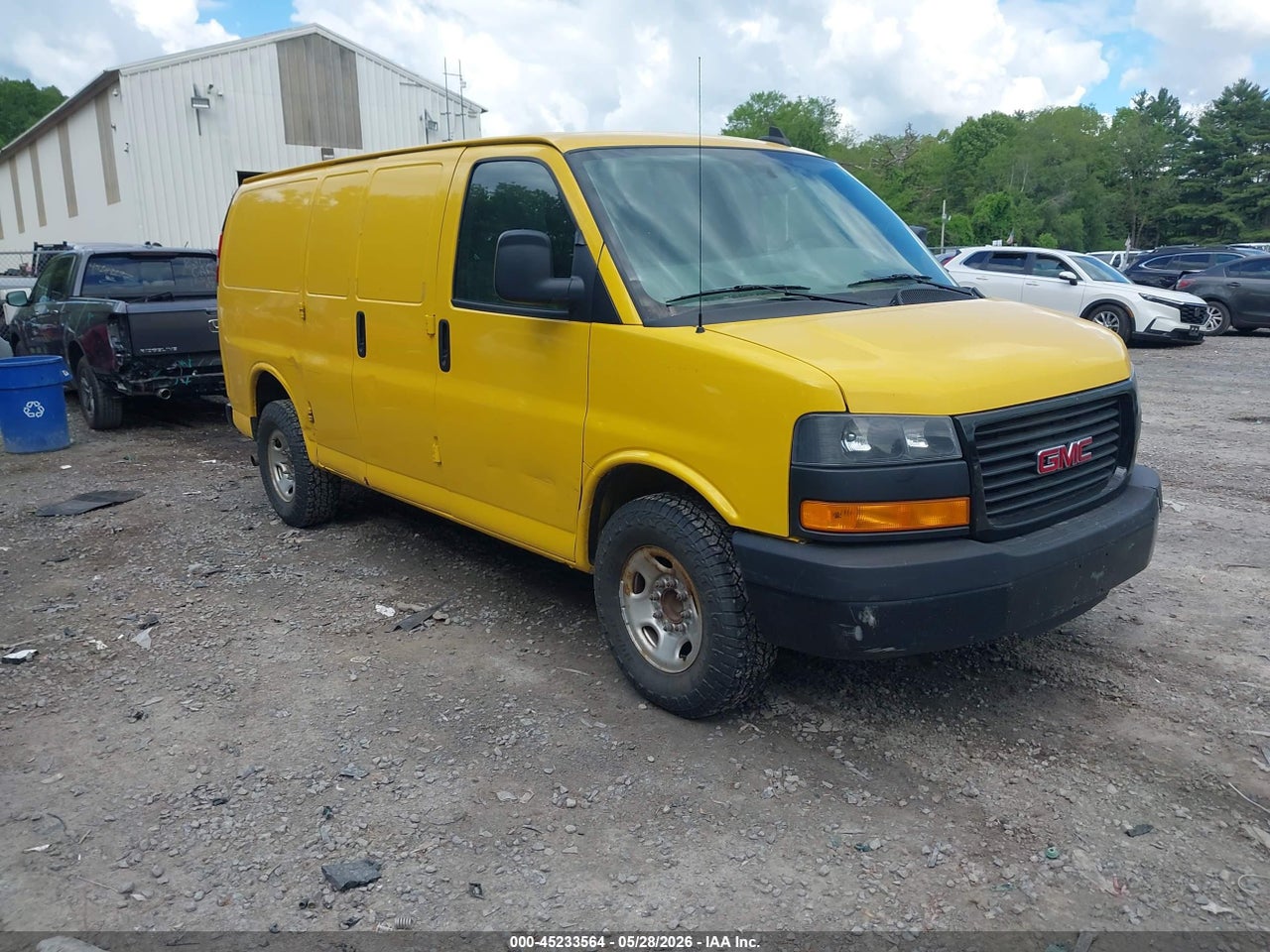 1GTW7AFG0L1****** · 2020 GMC SAVANA CARGO RWD 2500 REGULAR WHEELBASE WORK VAN