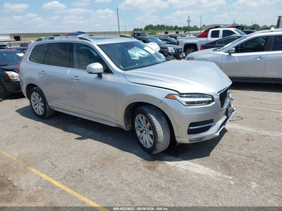 YV4A22PK0H1****** · 2017 VOLVO XC90 T6 MOMENTUM