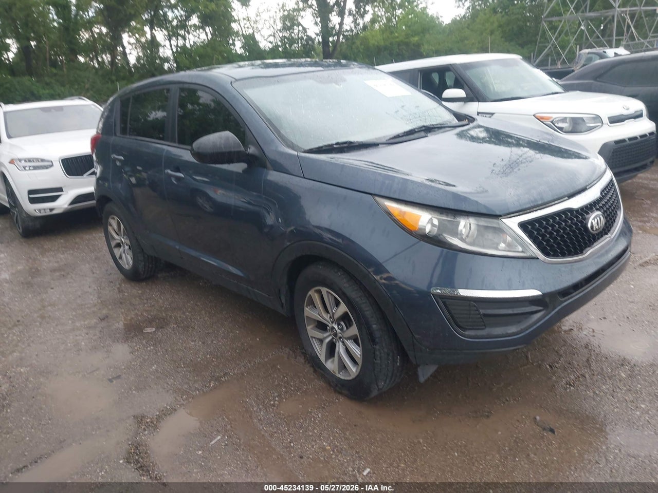 KNDPB3AC4G7****** · 2016 KIA SPORTAGE LX