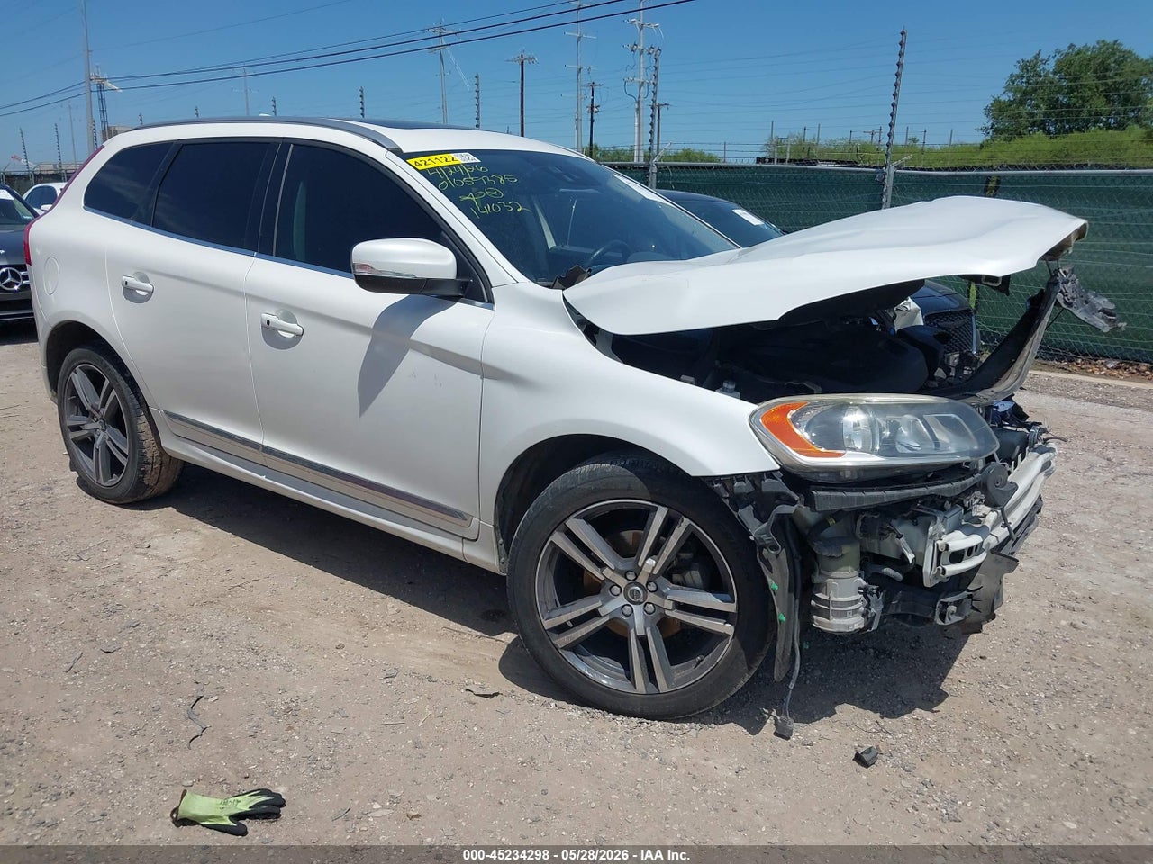 YV440MRU9H2****** · 2017 VOLVO XC60 T5 INSCRIPTION