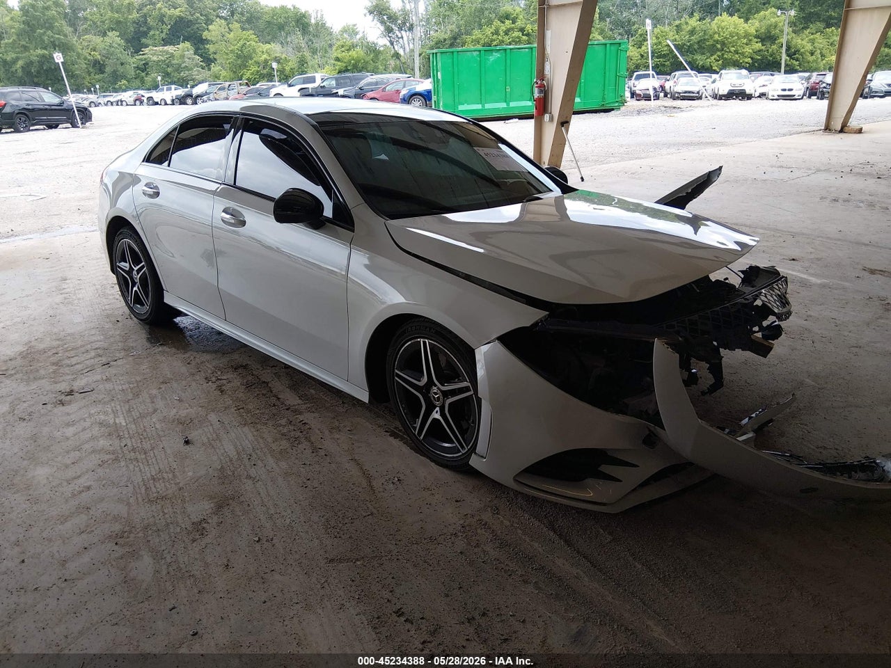 WDD3G4FBXLW****** · 2020 MERCEDES-BENZ A 220 4MATIC