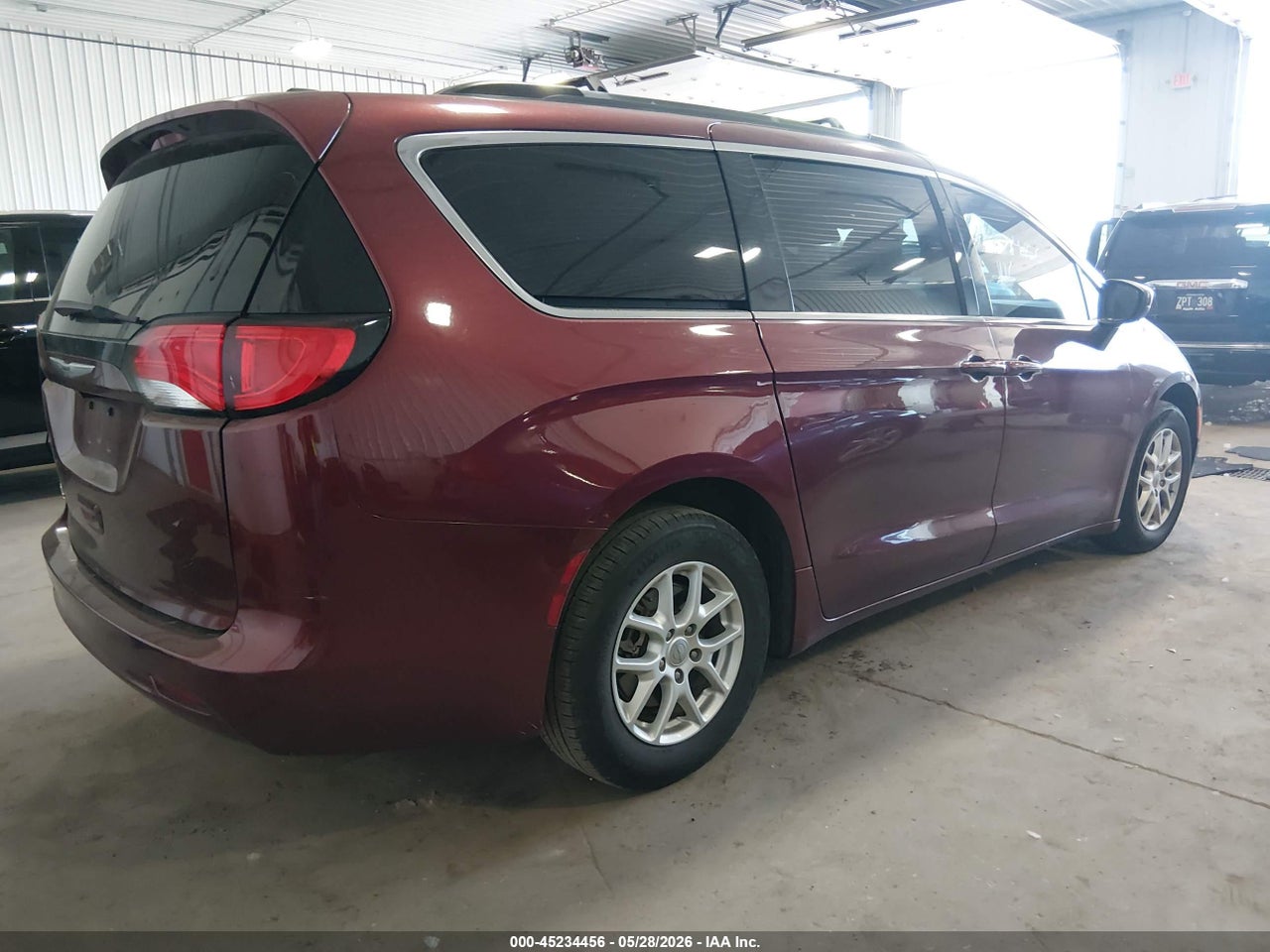 2021 CHRYSLER VOYAGER LXI · 4/11