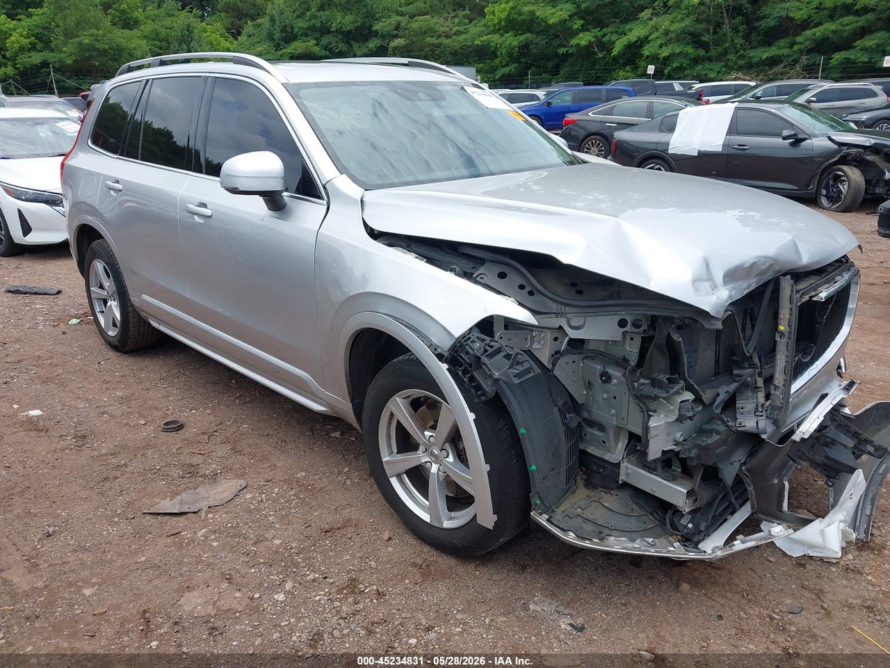 YV4102CK3J1****** · 2018 VOLVO XC90 T5 MOMENTUM