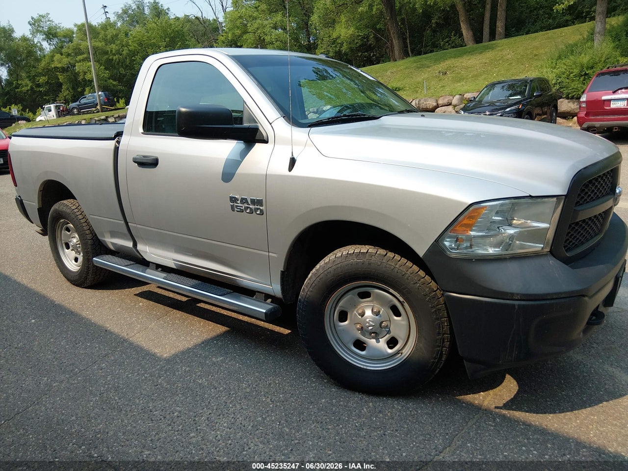 3C6JR7AG1HG****** · 2017 RAM 1500 TRADESMAN  4X4 6'4 BOX