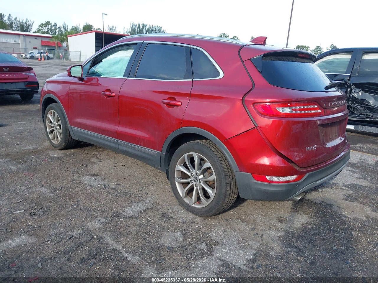 2017 LINCOLN MKC SELECT · 3/11