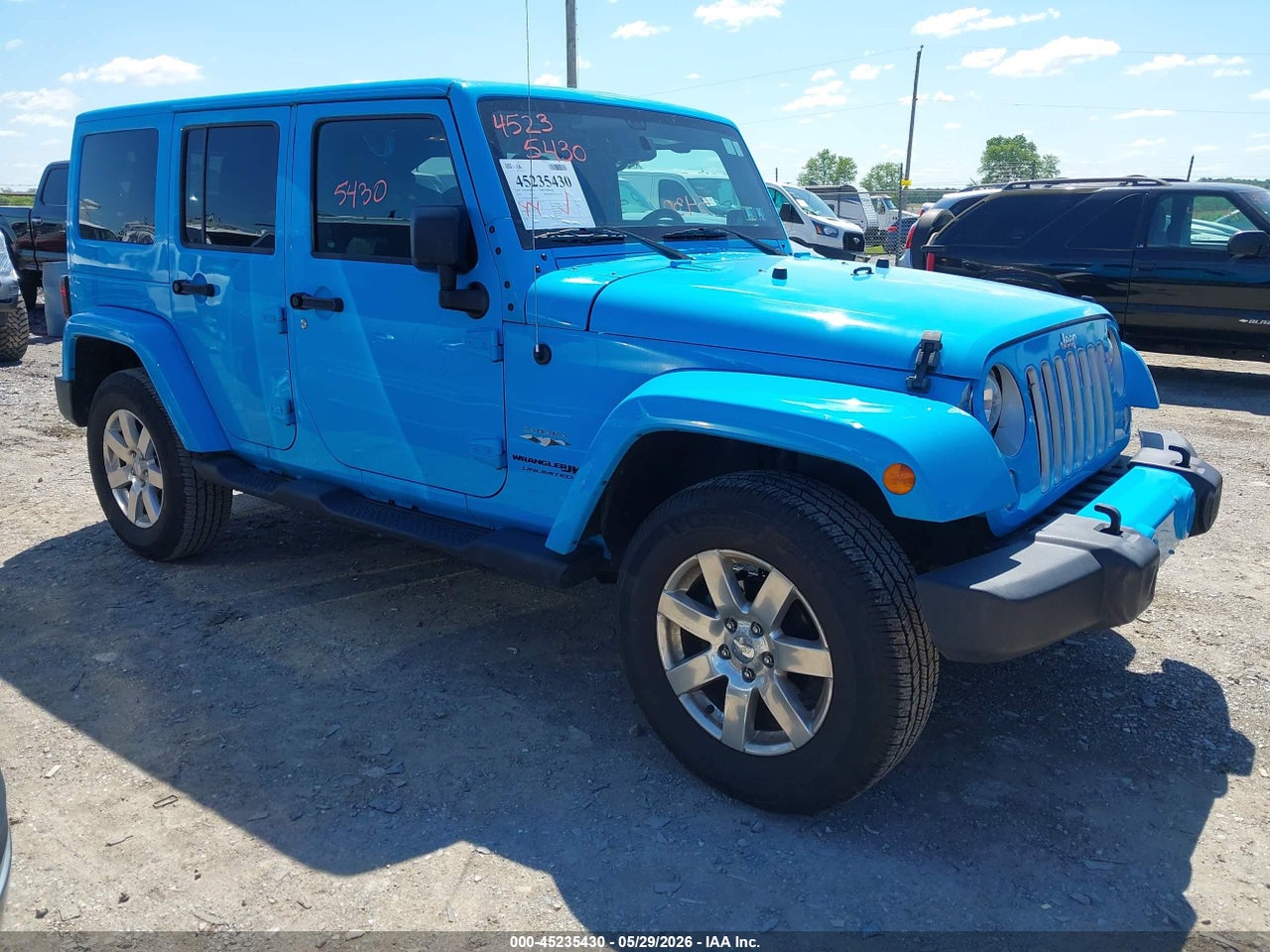 1C4BJWEGXJL****** · 2018 JEEP WRANGLER JK UNLIMITED SAHARA