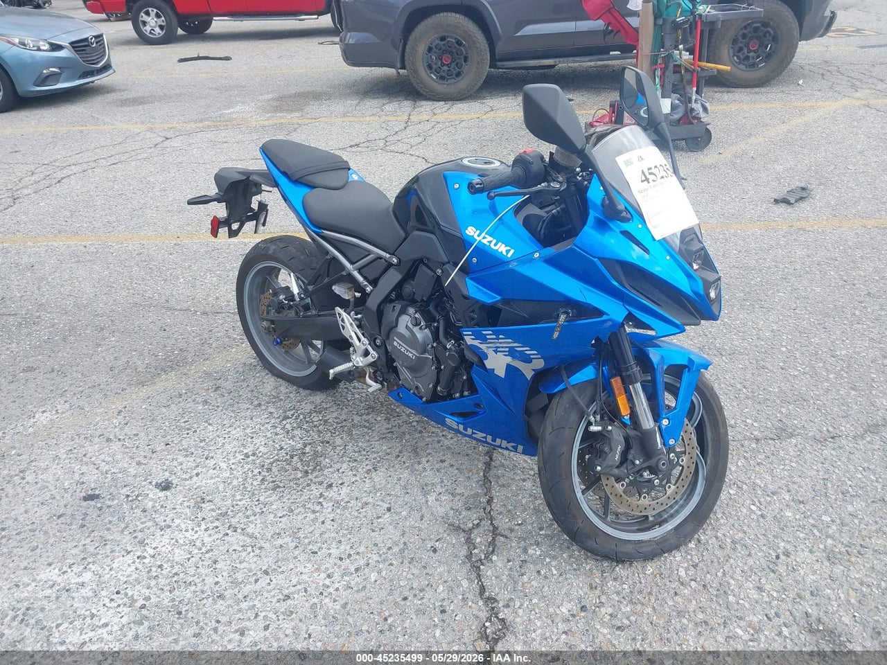 JS1EM13BXR7****** · 2024 SUZUKI GSX800 F