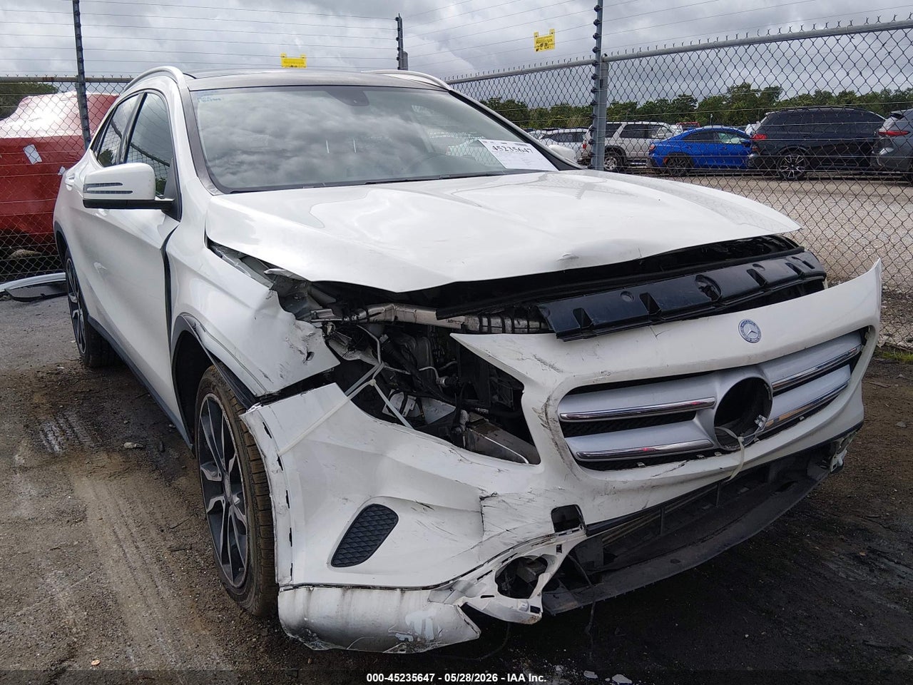 WDCTG4EB7FJ****** · 2015 MERCEDES-BENZ GLA 250