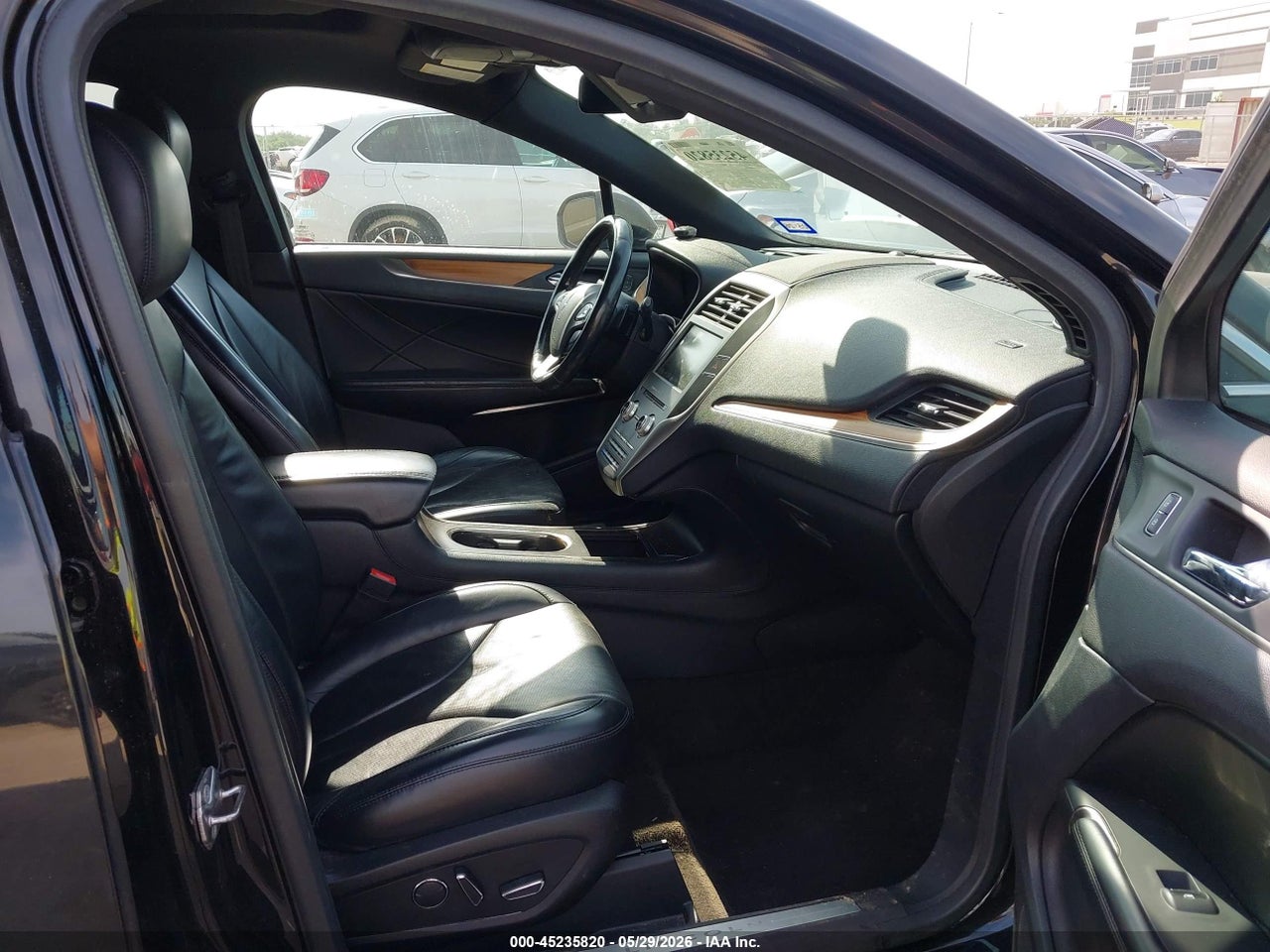 2015 LINCOLN MKC · 5/11