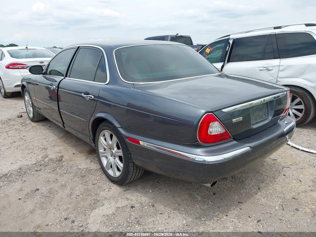 2004 JAGUAR XJ8 · 3/11