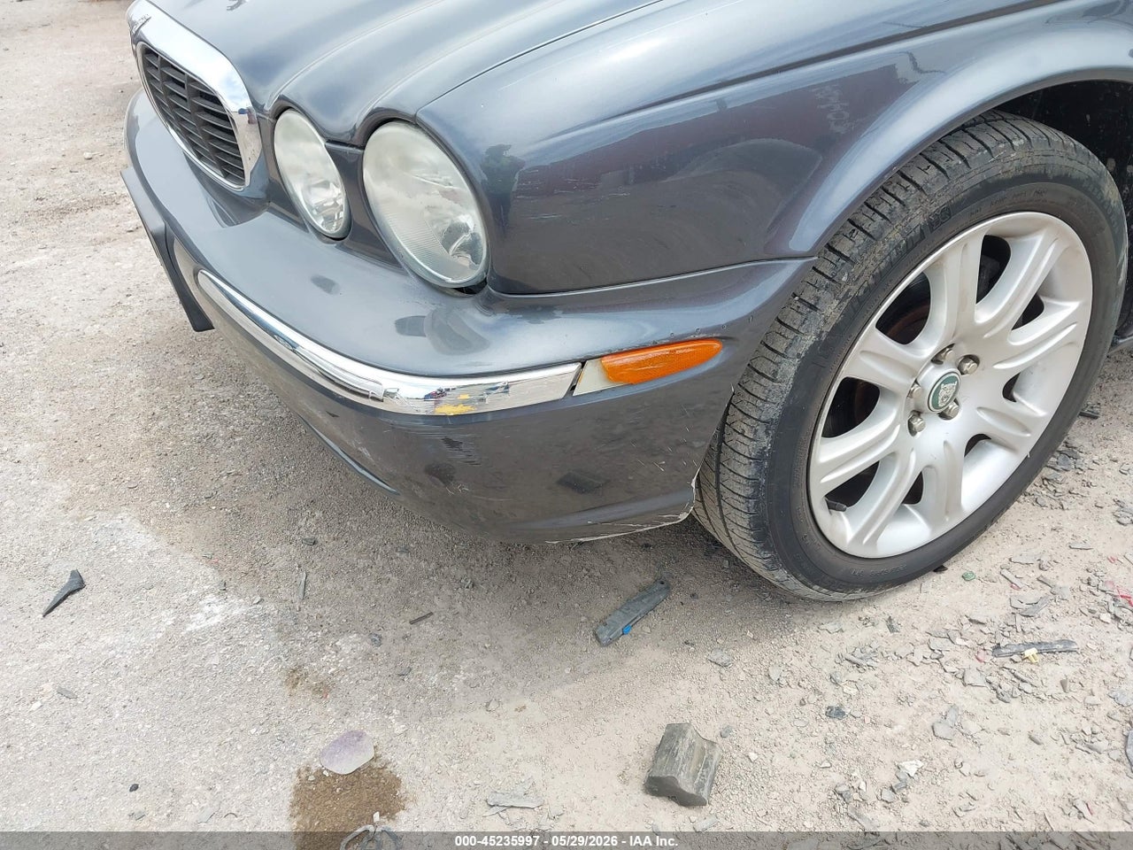 2004 JAGUAR XJ8 · 6/11