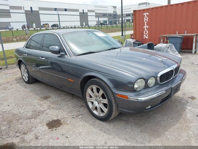 2004 JAGUAR XJ8