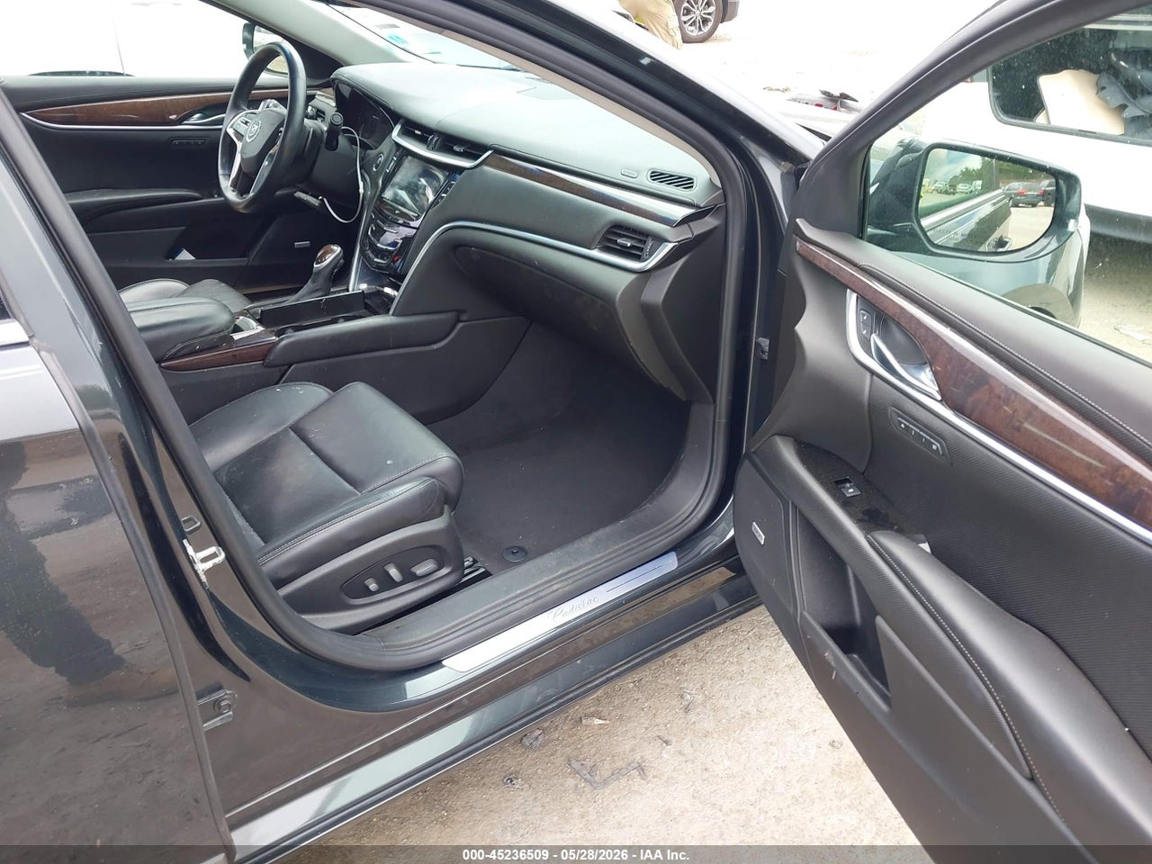 2015 CADILLAC XTS LUXURY · 5/11