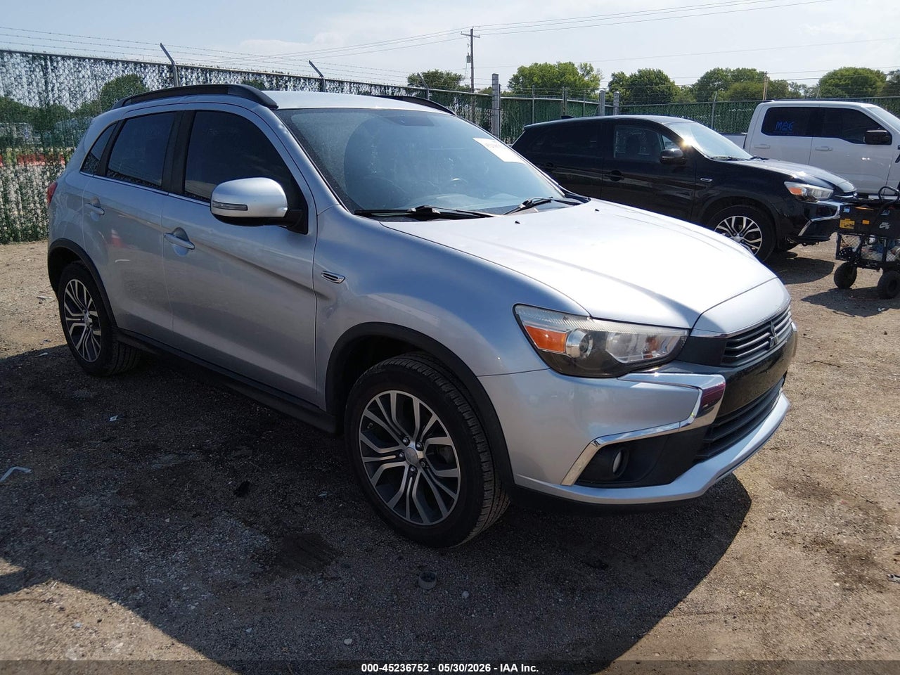 JA4AR4AW3HZ****** · 2017 MITSUBISHI OUTLANDER SPORT 2.4 SEL