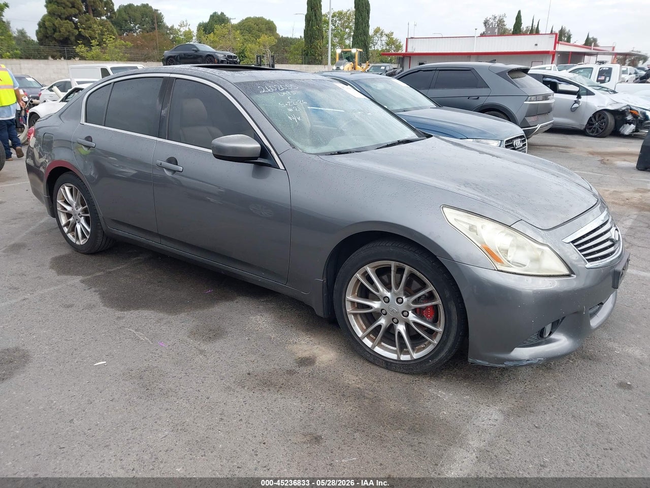 JN1CV6AP1BM****** · 2011 INFINITI G37 JOURNEY