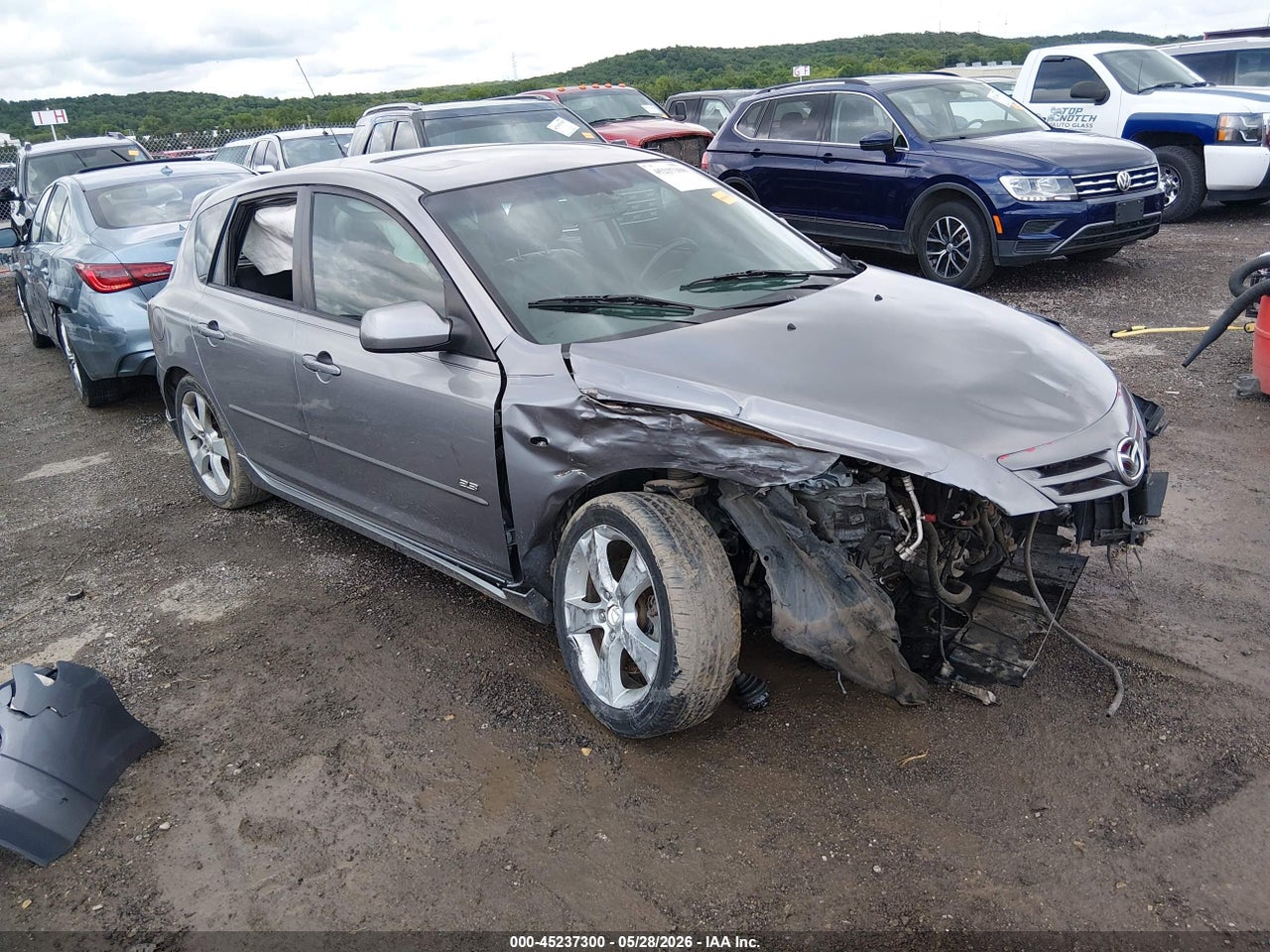 JM1BK343441****** · 2004 MAZDA MAZDA3 S