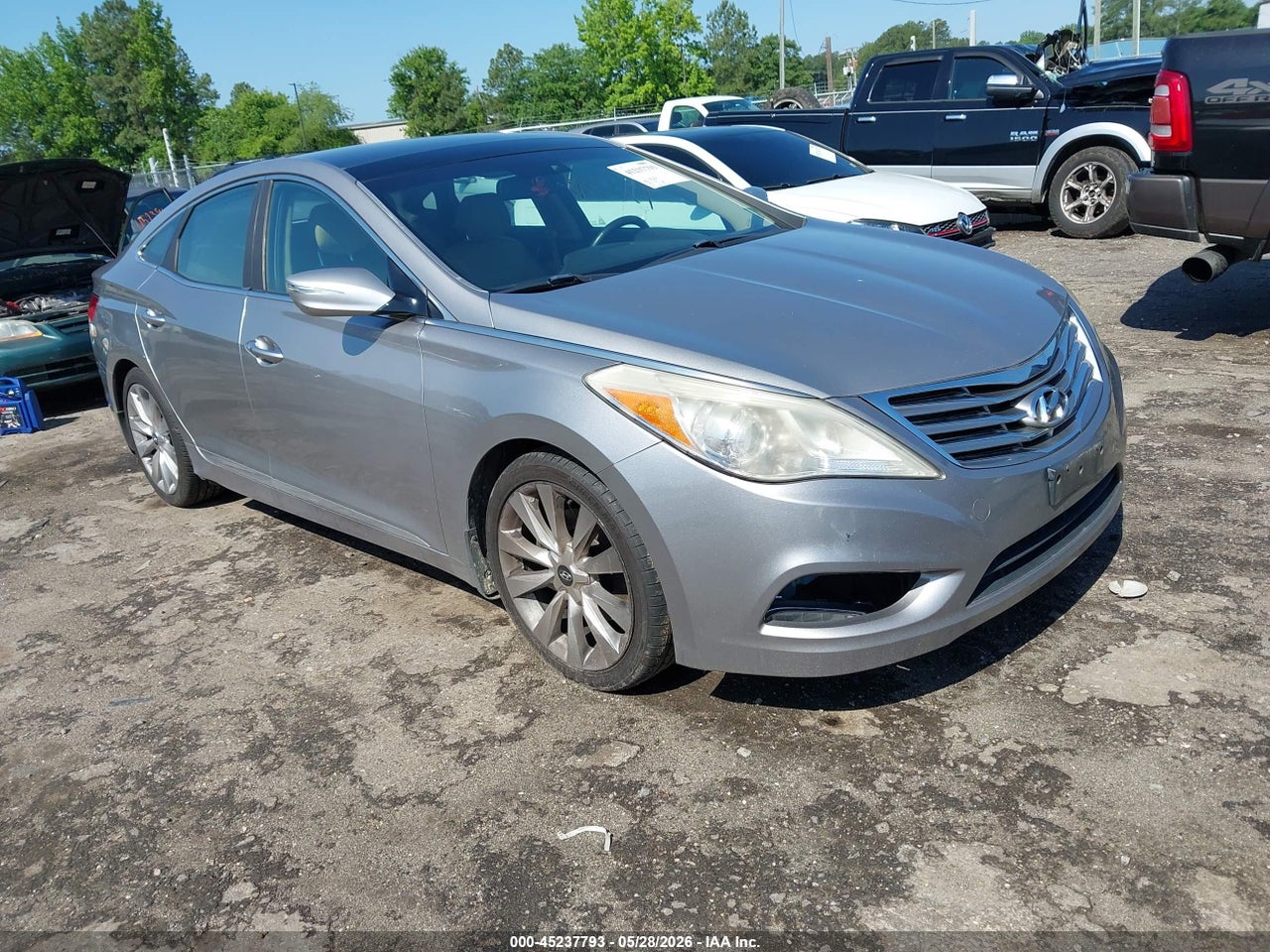 KMHFH4JG1CA****** · 2012 HYUNDAI AZERA