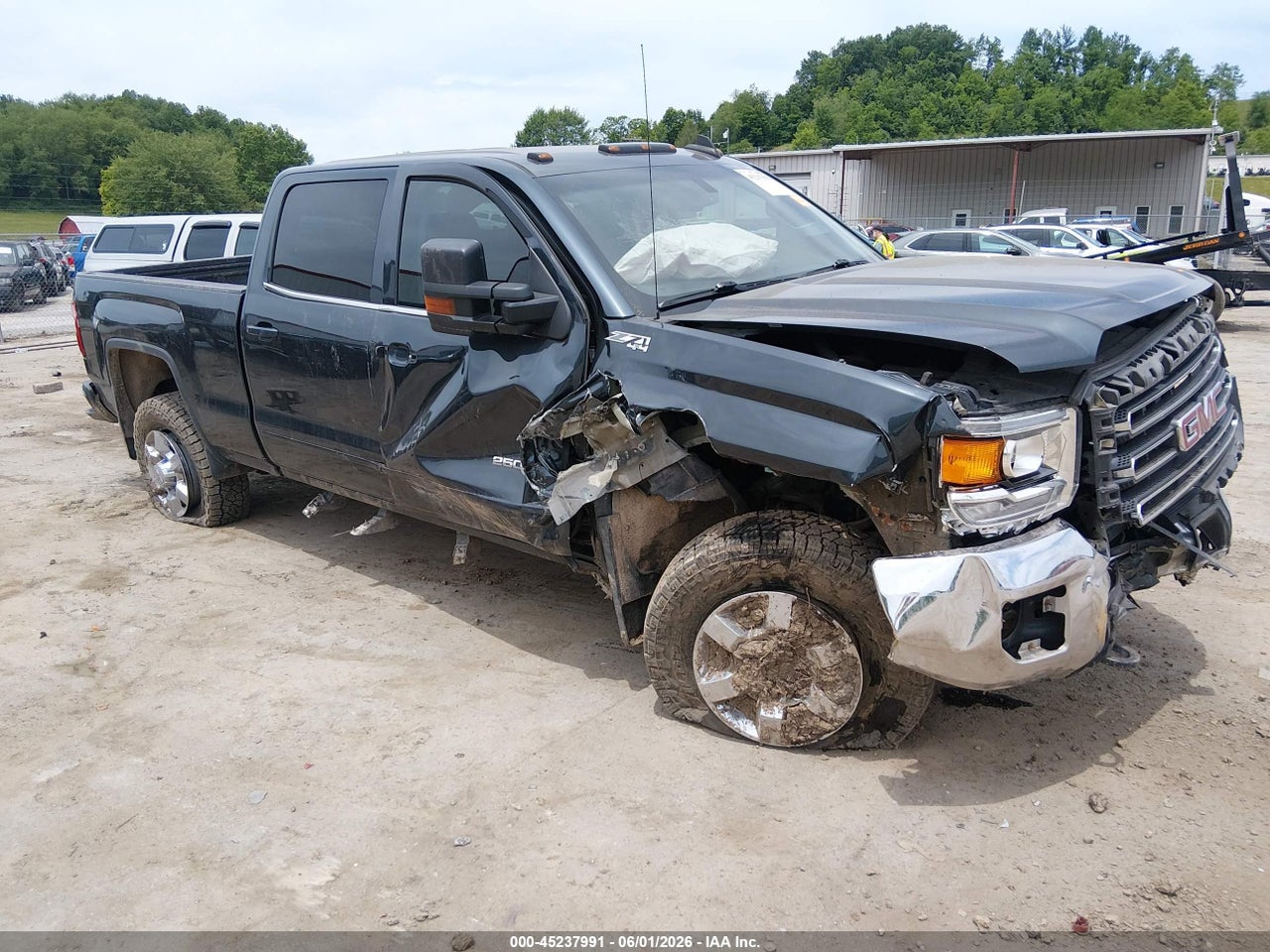 1GT12SEG3HF****** · 2017 GMC SIERRA 2500HD SLE
