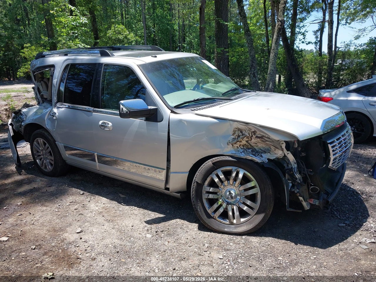5LMJJ2J50BE****** · 2011 LINCOLN NAVIGATOR