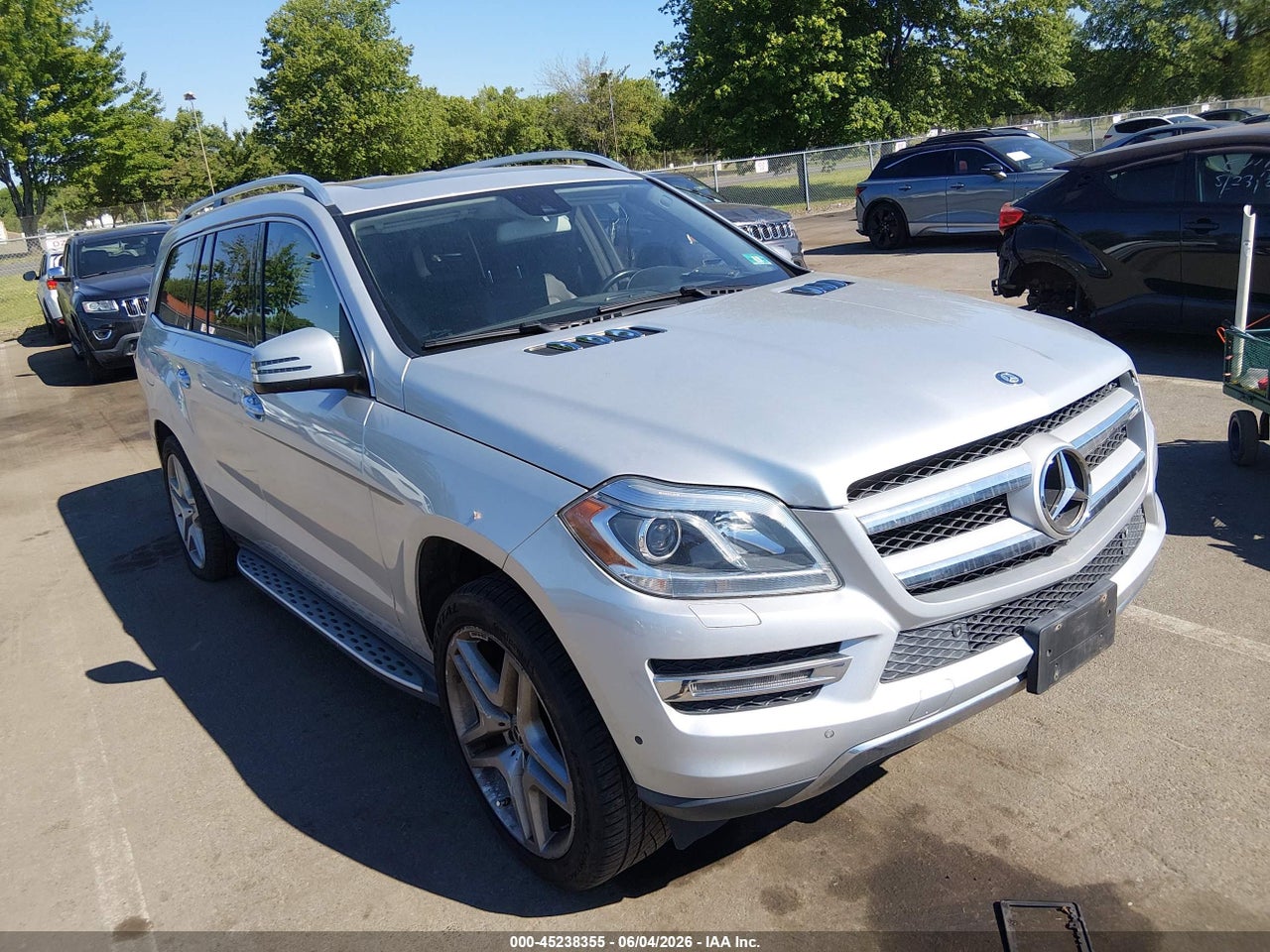 4JGDF6EE8GA****** · 2016 MERCEDES-BENZ GL 450 4MATIC