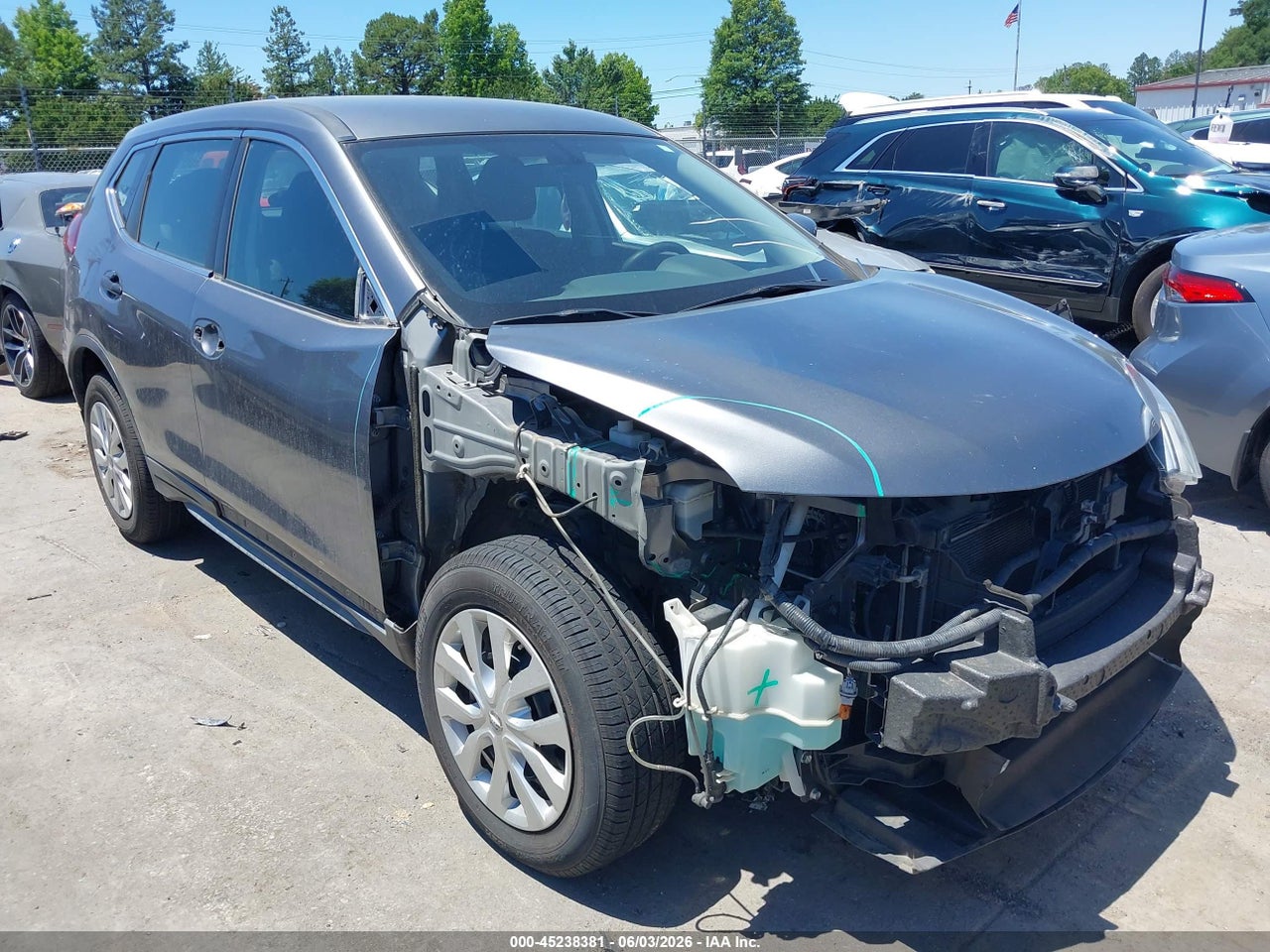 KNMAT2MT8JP****** · 2018 NISSAN ROGUE S