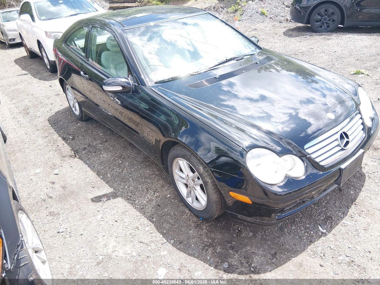WDBRN47J42A****** · 2002 MERCEDES-BENZ C 230