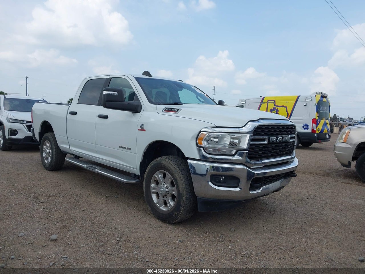 3C6UR5DL7RG****** · 2024 RAM 2500 BIG HORN  4X4 6'4 BOX