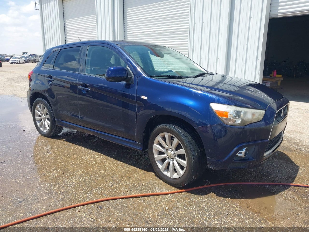 JA4AR4AU0BZ****** · 2011 MITSUBISHI OUTLANDER SPORT SE
