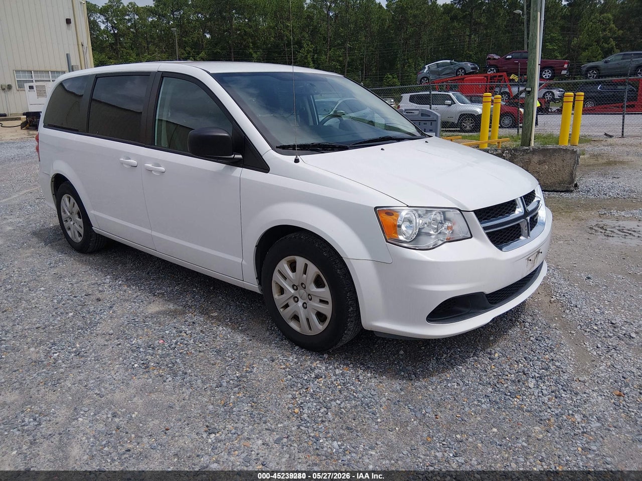 2C4RDGBG0JR****** · 2018 DODGE GRAND CARAVAN SE